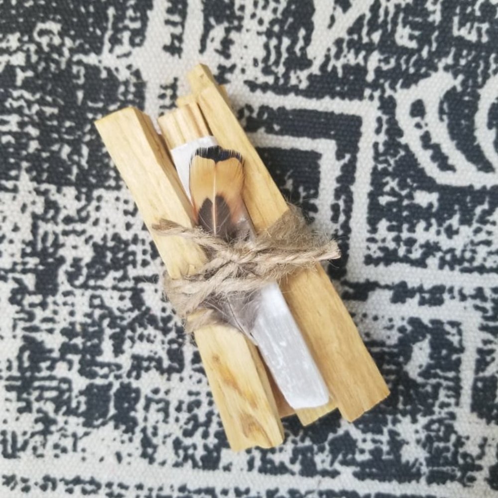 Smudge Palo Santo and Crystal Bundle